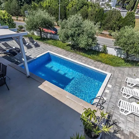 Luxury Luana Villa *